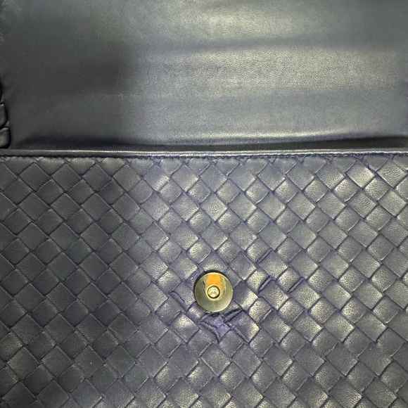 Bottega Veneta Navy Woven Leather Shoulder Bag - Picture 3 of 13